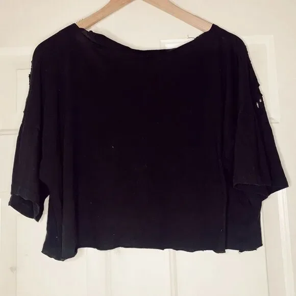 WINDSOR Women’s Oversized Distressed Graphic Tee - Picture 7 of 8